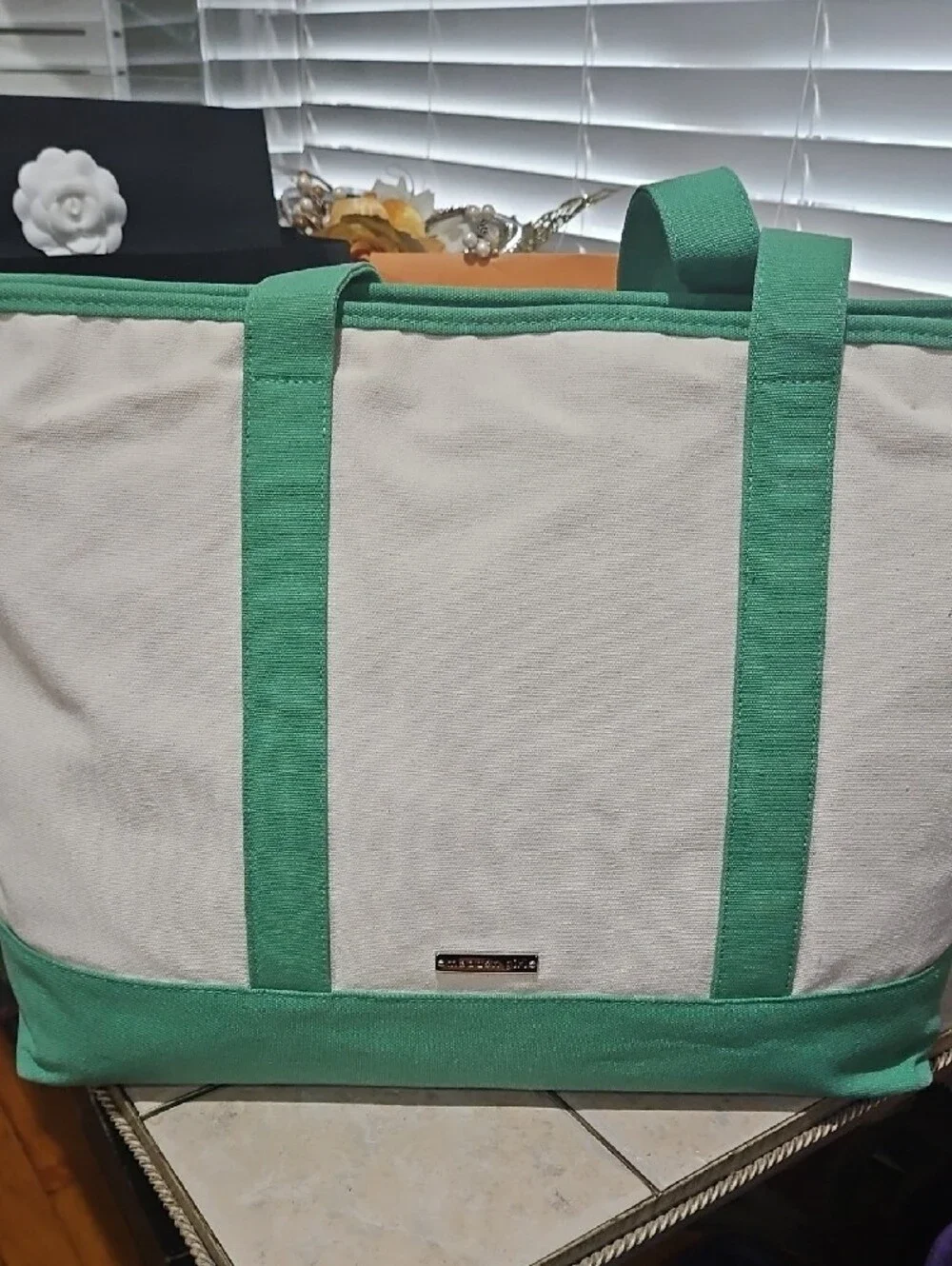 🎄 NWT! Madden Girl 